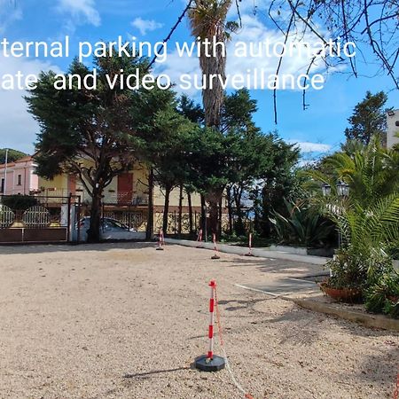B&B Il Giardino Di Villa Anna Trecase Luaran gambar