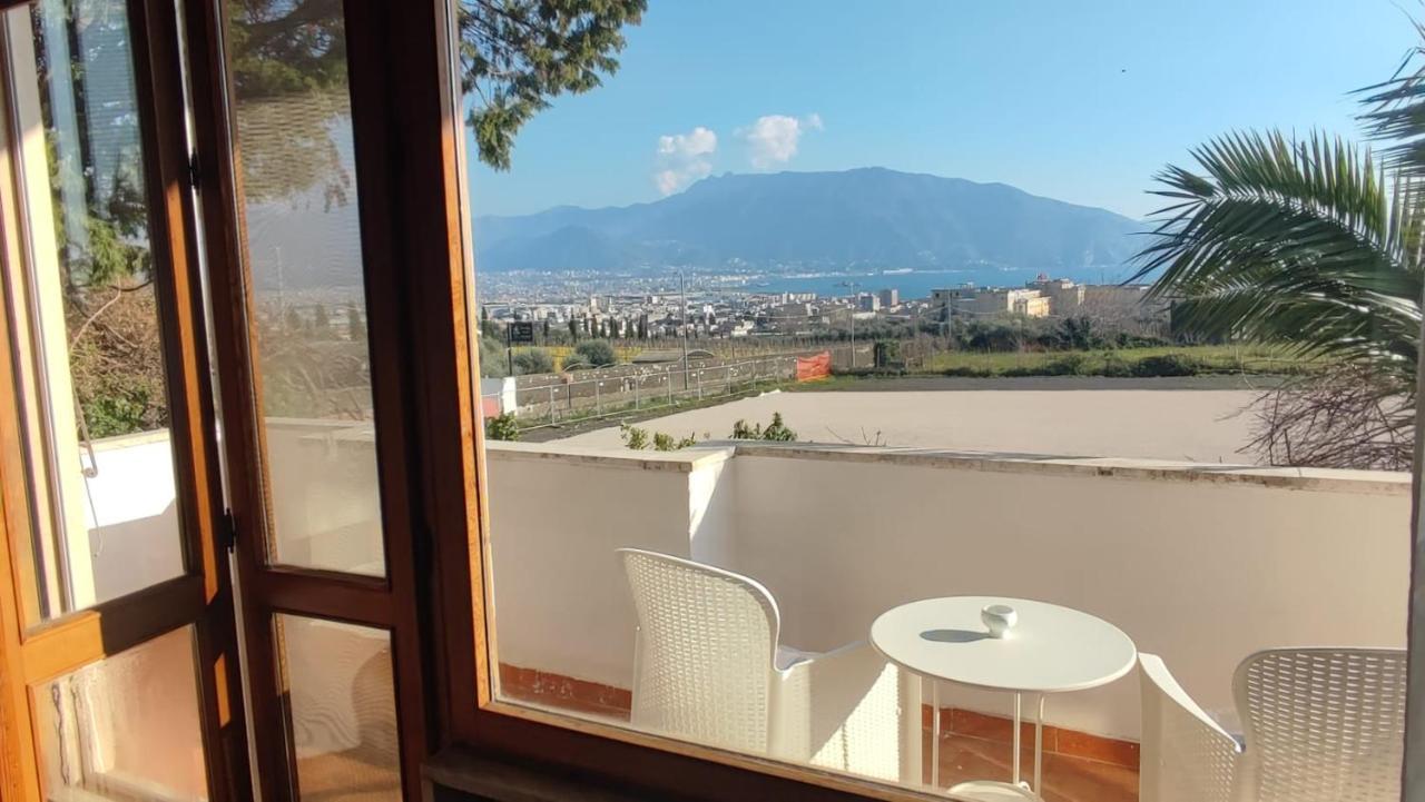 B&B Il Giardino Di Villa Anna Trecase Luaran gambar