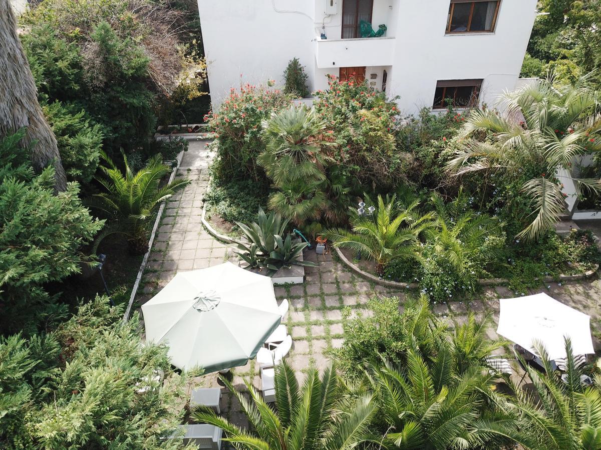 B&B Il Giardino Di Villa Anna Trecase Luaran gambar