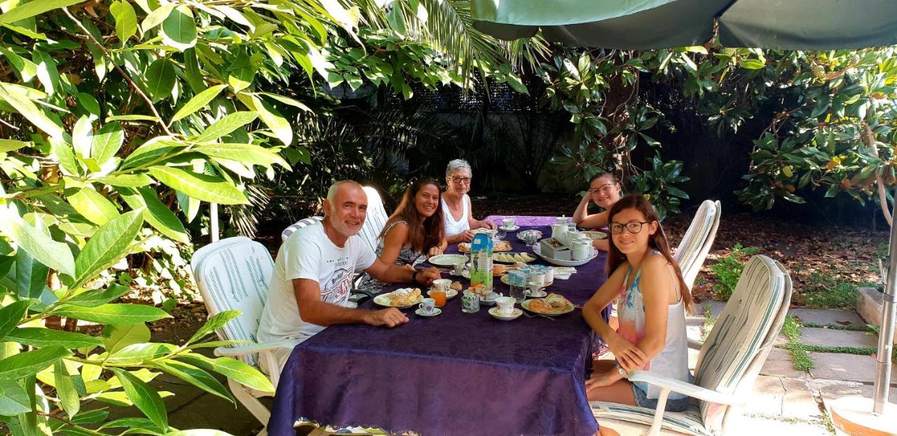 B&B Il Giardino Di Villa Anna Trecase Luaran gambar